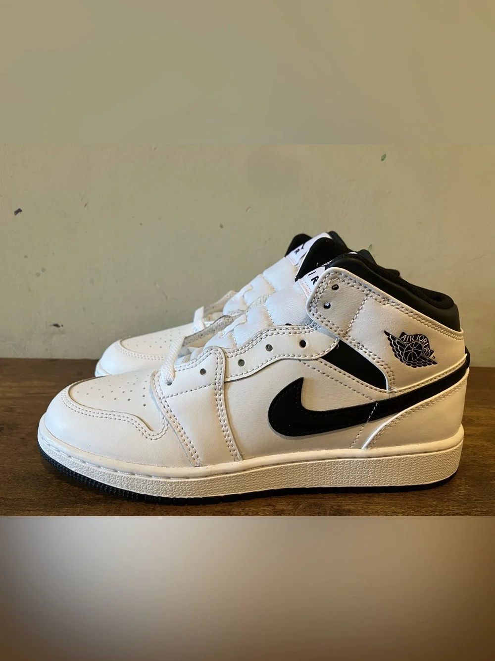 Jordan - (GS) Air Jordan 1 Mid 'White Black'KID'S